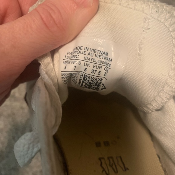 White Low Top Converse Sneakers - Picture 6 of 7